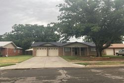 Pre-foreclosure in  18TH ST Lubbock, TX 79416