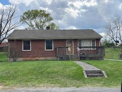 Pre-foreclosure in  ROWE RIDGE RD NW Roanoke, VA 24017