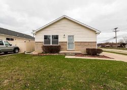 Pre-foreclosure in  LAUREL ST Clinton Township, MI 48035