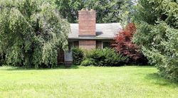 Pre-foreclosure in  MAPLERIDGE ST Clinton Township, MI 48035