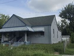 Pre-foreclosure in  WILCOX AVE Portsmouth, VA 23704