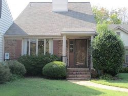 Pre-foreclosure in  DUPREE DR SW Huntsville, AL 35801