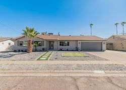 Pre-foreclosure in  E SHANGRI LA RD Phoenix, AZ 85028