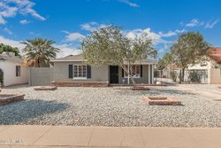 Pre-foreclosure in  W EARLL DR Phoenix, AZ 85013