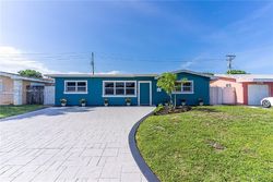 Pre-foreclosure in  NW 15TH CT Hollywood, FL 33024