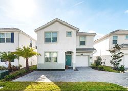 Pre-foreclosure in  SLEEPY HOLLOW DR Kissimmee, FL 34746