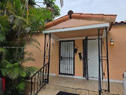 Pre-foreclosure in  NW 40TH CT Miami, FL 33126