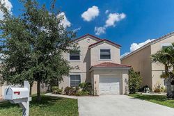Pre-foreclosure in  SEMINOLE TER Pompano Beach, FL 33063