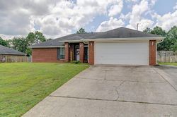 Pre-foreclosure in  TITANIUM DR Crestview, FL 32536