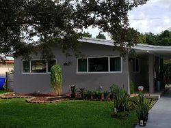 Pre-foreclosure in  S 57TH TER Hollywood, FL 33023