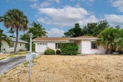 Pre-foreclosure in  81ST AVE Saint Petersburg, FL 33706