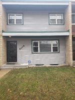 Pre-foreclosure in  S ANTHONY AVE Chicago, IL 60617