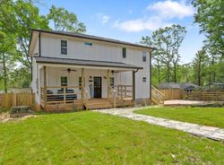 Pre-foreclosure in  SOUTHERN SHORES RD Jackson, GA 30233