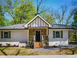 Pre-foreclosure in  MACON DR SW Atlanta, GA 30315