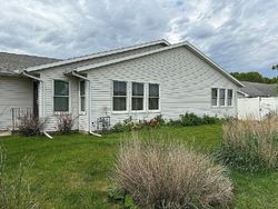 Pre-foreclosure in  CIMMARON WAY Ottawa, IL 61350