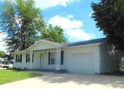 Pre-foreclosure in  LAMAR DR Salem, IL 62881