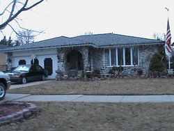 Pre-foreclosure in  W 91ST ST Oak Lawn, IL 60453
