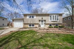 Pre-foreclosure in  DOVER RD Oak Forest, IL 60452