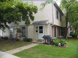 Pre-foreclosure in  MOUNT VERNON CT APT D Wheaton, IL 60189