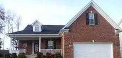 Pre-foreclosure in  VINELAND PLACE DR Vine Grove, KY 40175