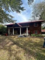  N Main St, New Salem MA