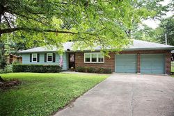 Pre-foreclosure in  S VERMONT AVE Independence, MO 64052