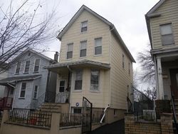 Pre-foreclosure in  JACKSON AVE Elizabeth, NJ 07201