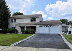 Pre-foreclosure in  FERLAND LN Matawan, NJ 07747