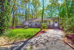 Pre-foreclosure in  MUSKET LN Mount Laurel, NJ 08054