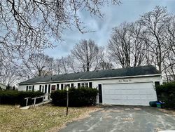 Pre-foreclosure in  PINNACLE RD Henrietta, NY 14467