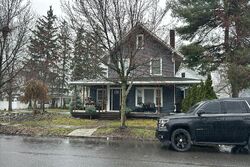 Pre-foreclosure in  HARTFORD PL Utica, NY 13502