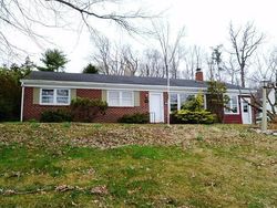 Pre-foreclosure in  CLOVERTON DR Columbia, PA 17512