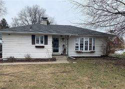 Pre-foreclosure in  GEER LN Toledo, OH 43615