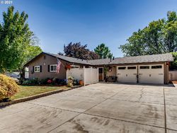 Pre-foreclosure in  SW DOWNING ST Beaverton, OR 97006