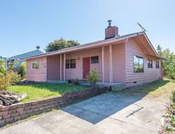 Pre-foreclosure in  JOHNSON ST North Bend, OR 97459