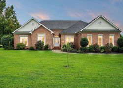 Pre-foreclosure in  SCUFFLETOWN RD Fountain Inn, SC 29644