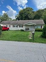 Pre-foreclosure in  FREEMAN ST Lafayette, TN 37083