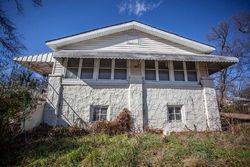 Pre-foreclosure in  WOODMORE LN Chattanooga, TN 37411