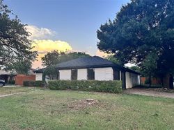 Pre-foreclosure in  SPOONWOOD LN Fort Worth, TX 76137