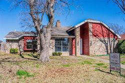 Pre-foreclosure in  FIELDWOOD DR Mesquite, TX 75150