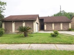 Pre-foreclosure in  BOLTON GARDENS DR Houston, TX 77066