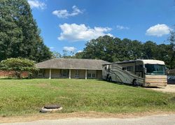 Pre-foreclosure in  LITTLE FARMS DR Zachary, LA 70791