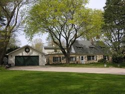 Pre-foreclosure in  W PAXTON DR Zion, IL 60099