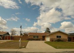 Pre-foreclosure in  SANTA CRUZ ST Bakersfield, CA 93307