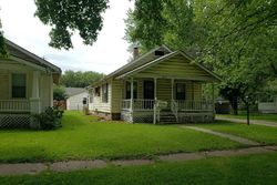 Pre-foreclosure in  NE FREEMAN AVE Topeka, KS 66616