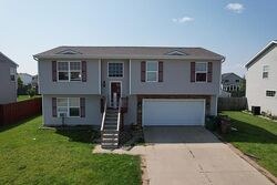 Pre-foreclosure in  TAILFEATHER DR NW Bondurant, IA 50035
