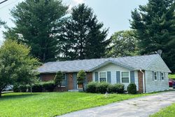 Pre-foreclosure in  CANAL LN Georgetown, IN 47122