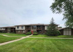 Pre-foreclosure in  GARDEN CIR  Streamwood, IL 60107