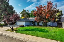 Pre-foreclosure in  MULBERRY ST Selma, CA 93662