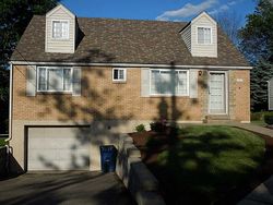 Pre-foreclosure in  REGENCY DR Pittsburgh, PA 15239